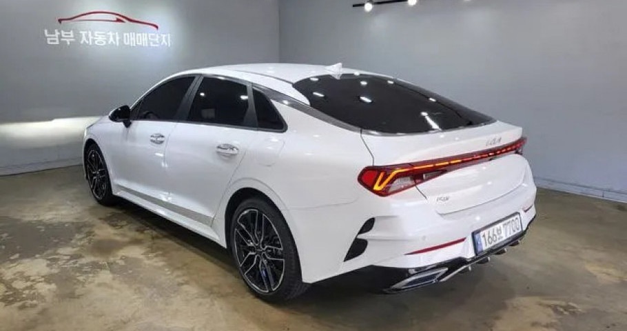 Kia K5 