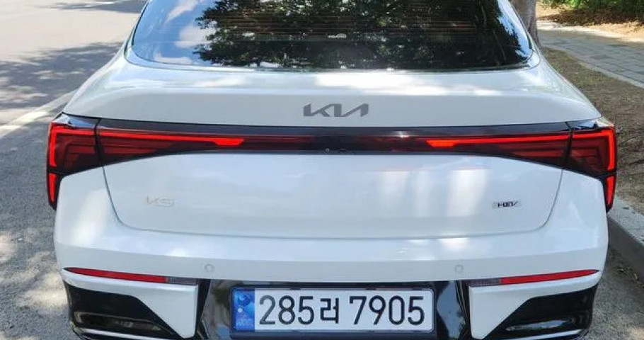 Kia K5 