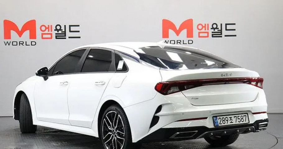 Kia K5 