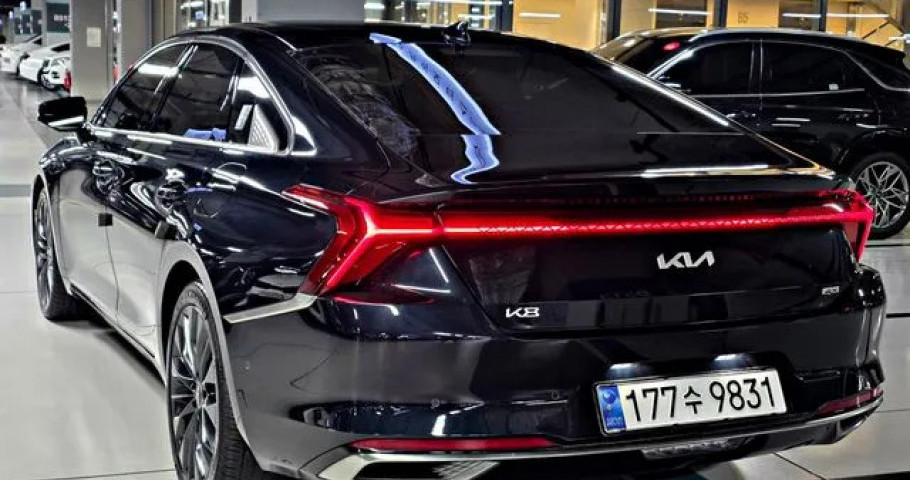 Kia K8 