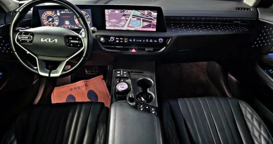 Kia K8 