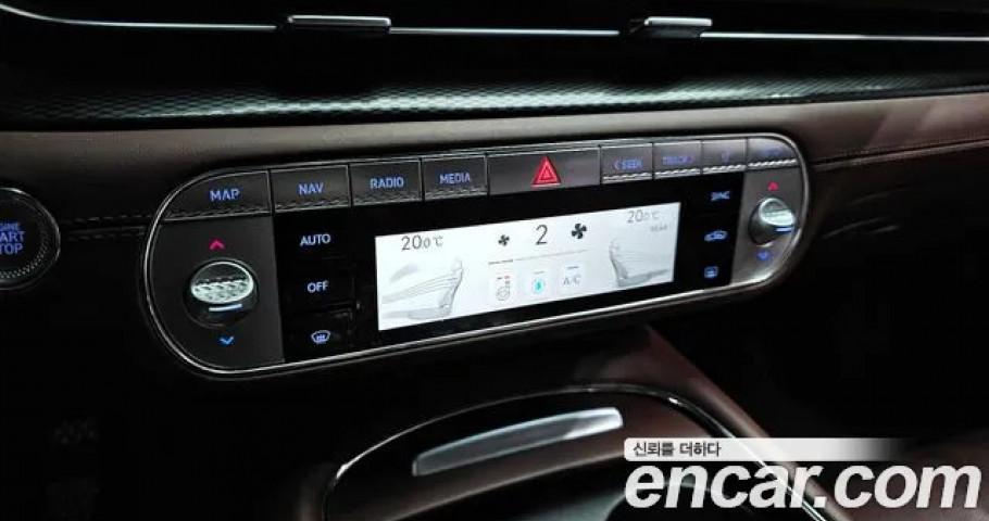 Genesis G90 