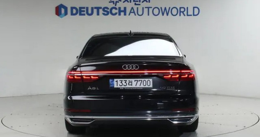 Audi A8 