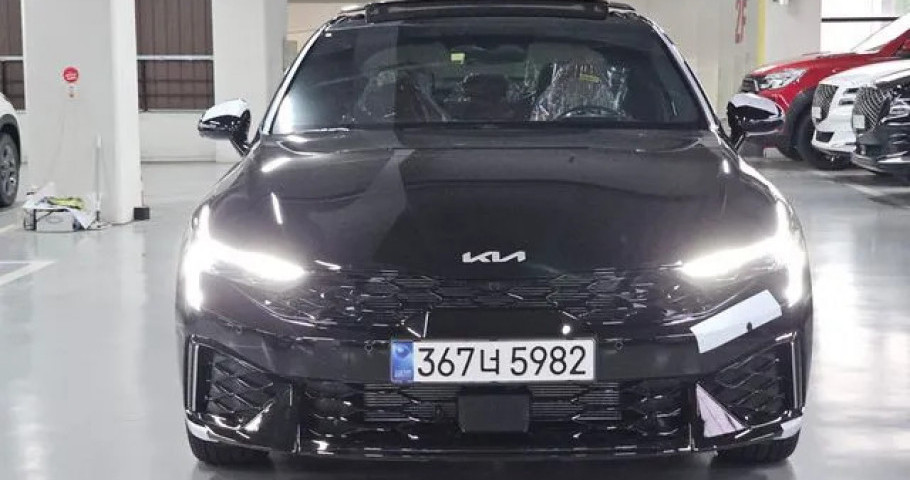 Kia K5 