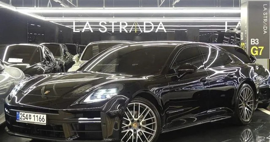 Porsche Panamera 