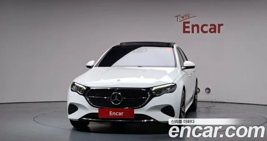 Mercedes-Benz E-Class 