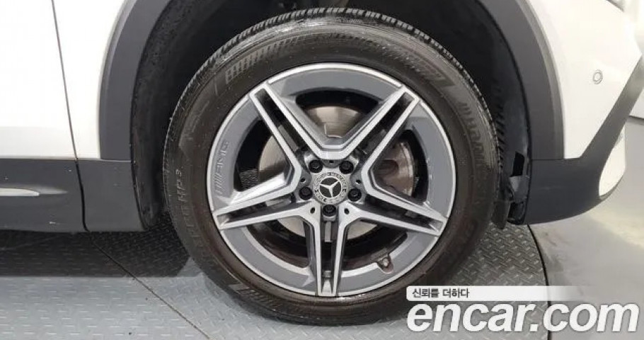 Mercedes-Benz Glb-Class 