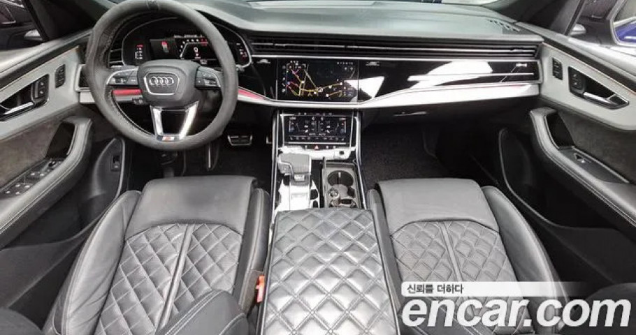 Audi Q8 