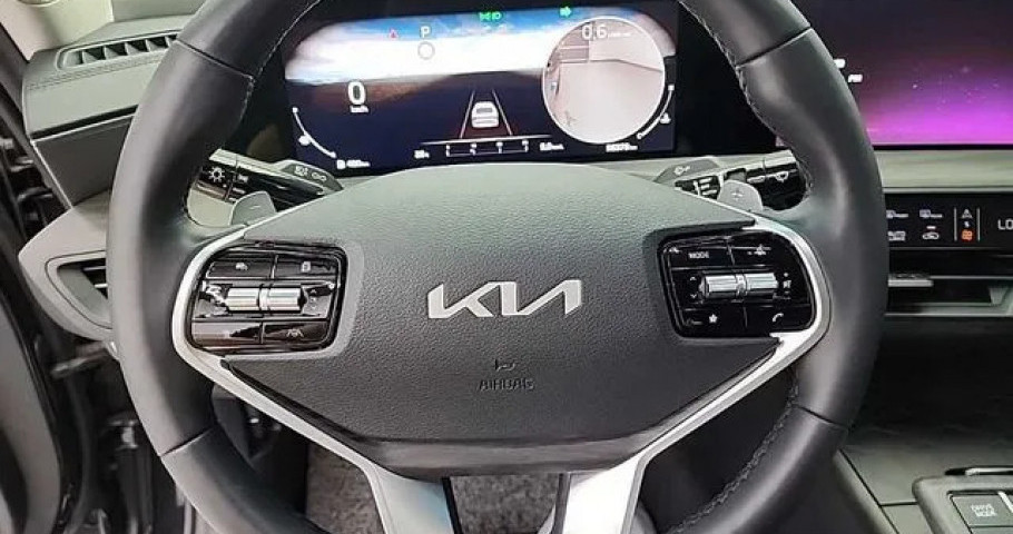 Kia K8 