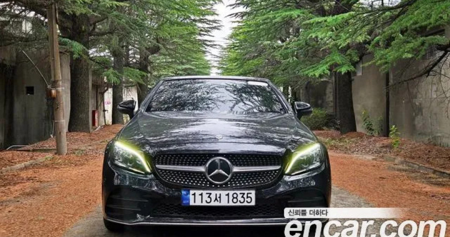 Mercedes-Benz C-Class 