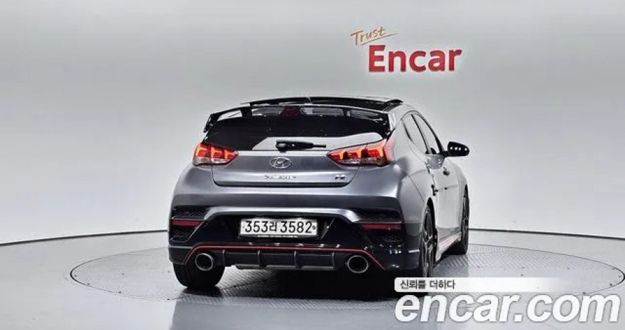 Hyundai Veloster 