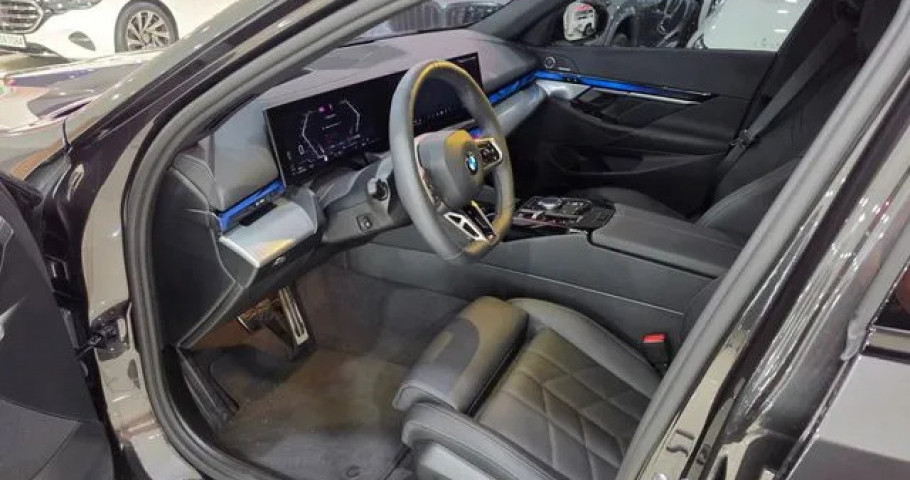 Bmw 5-Series 