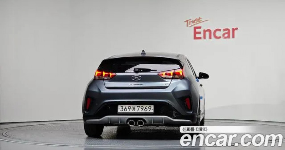 Hyundai Veloster 
