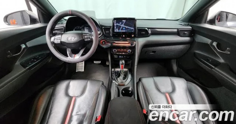 Hyundai Veloster 
