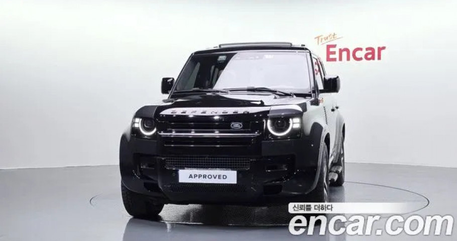 Land Rover Defender 