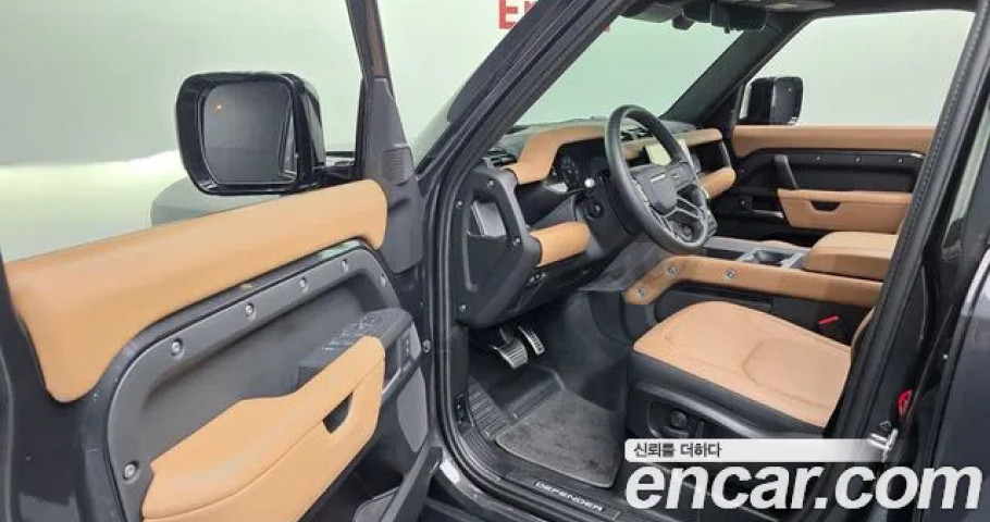 Land Rover Defender 