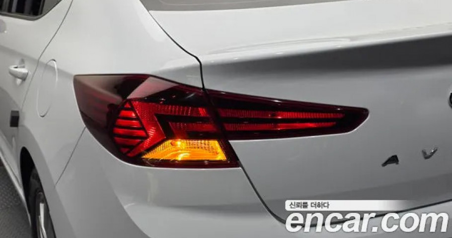 Hyundai Avante (Elantra) 