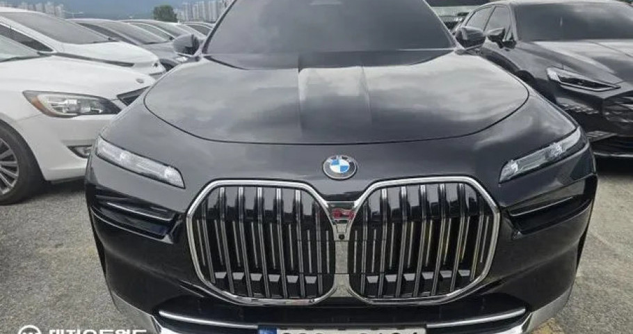 Bmw 7-Series 