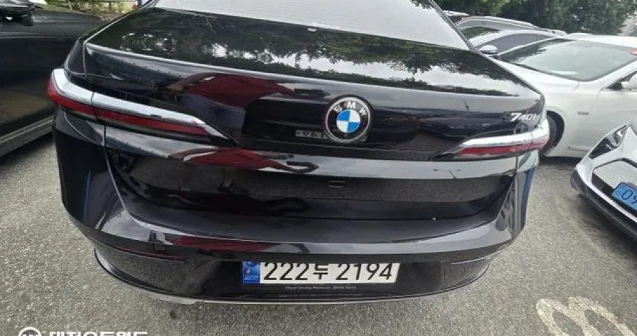 Bmw 7-Series 