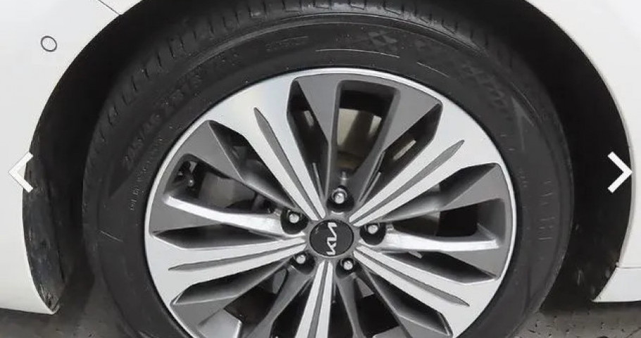 Kia K8 