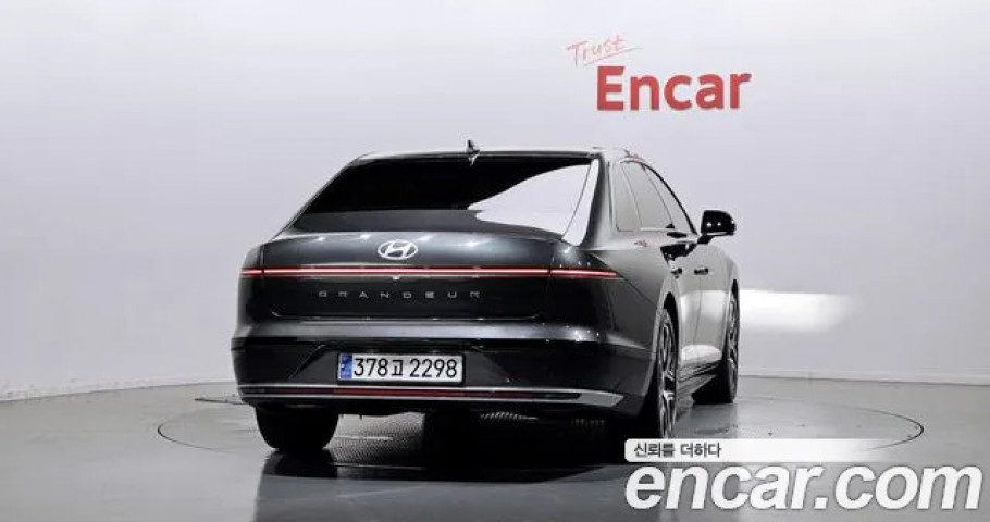 Hyundai Grandeur 
