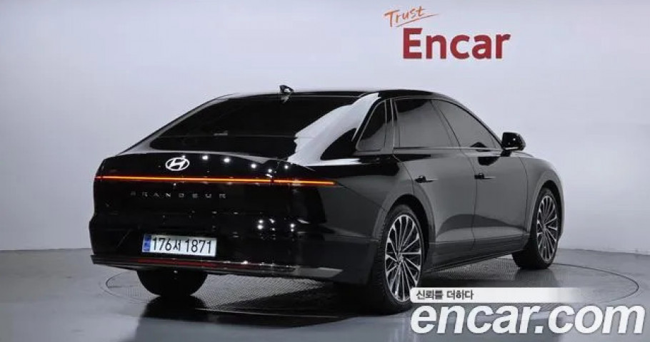 Hyundai Grandeur 