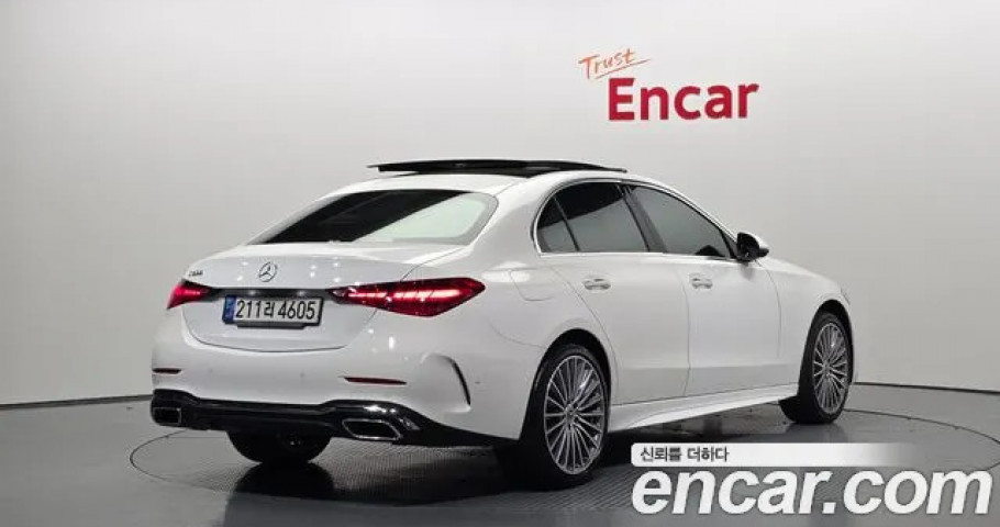 Mercedes-Benz C-Class 