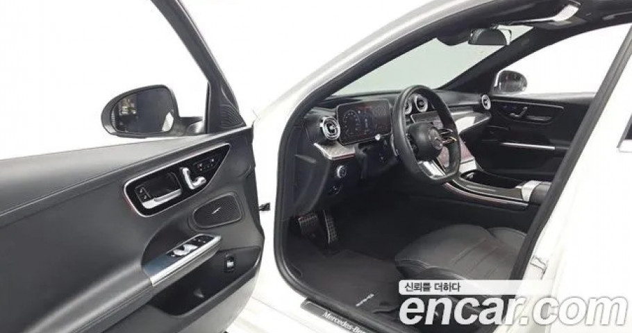 Mercedes-Benz C-Class 