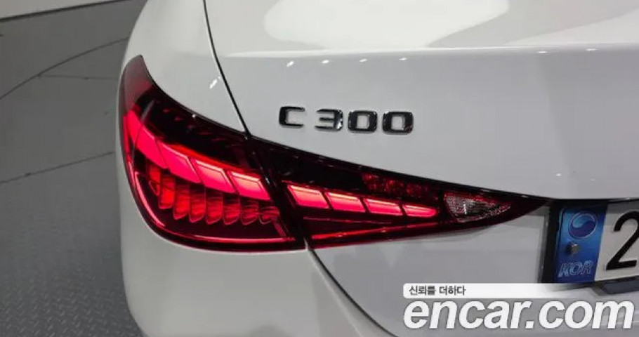 Mercedes-Benz C-Class 