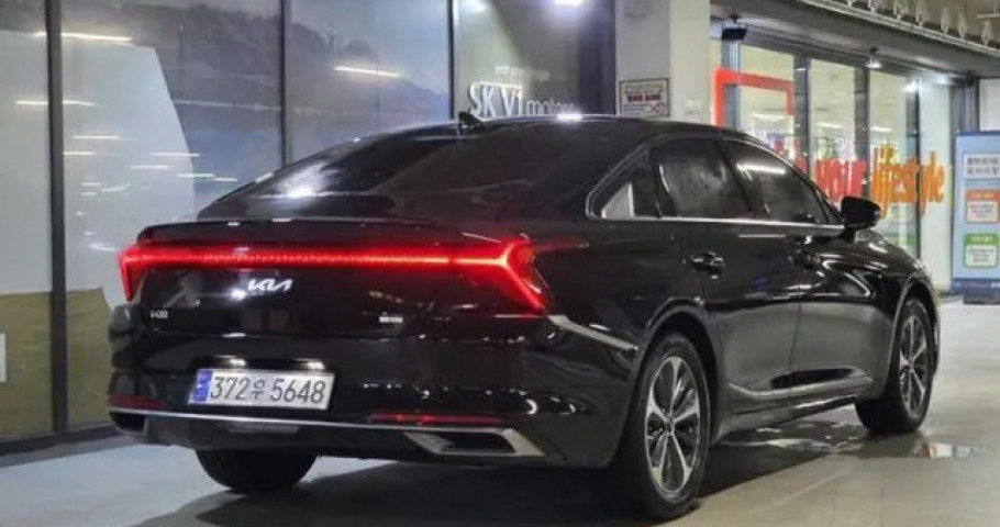 Kia K8 