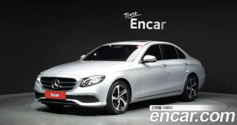 Mercedes-Benz E-Class 
