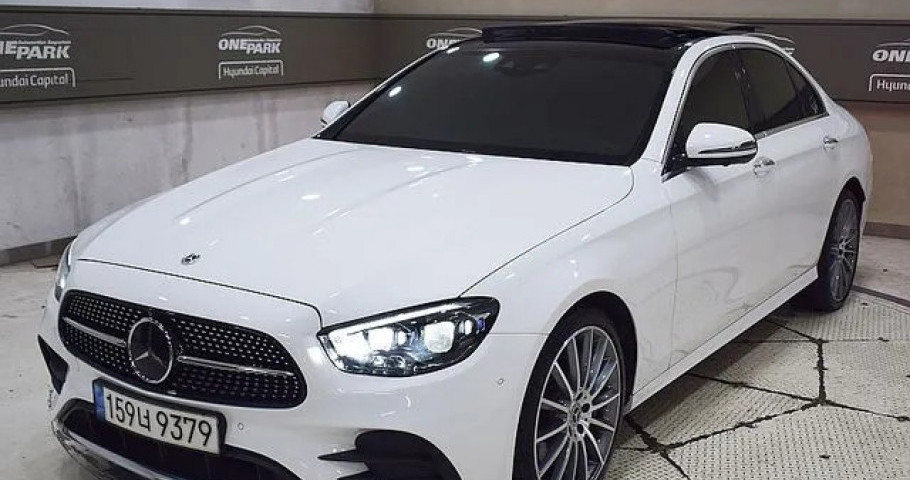 Mercedes-Benz E-Class 