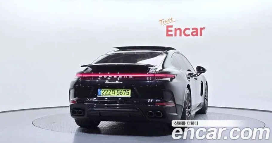 Porsche Panamera 