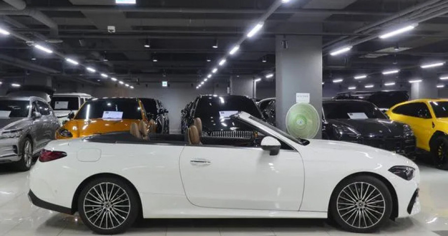 Mercedes-Benz Cle-Class 