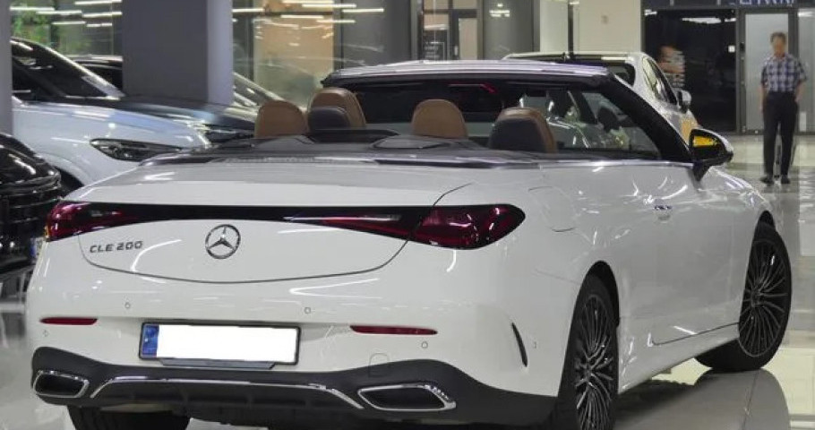 Mercedes-Benz Cle-Class 