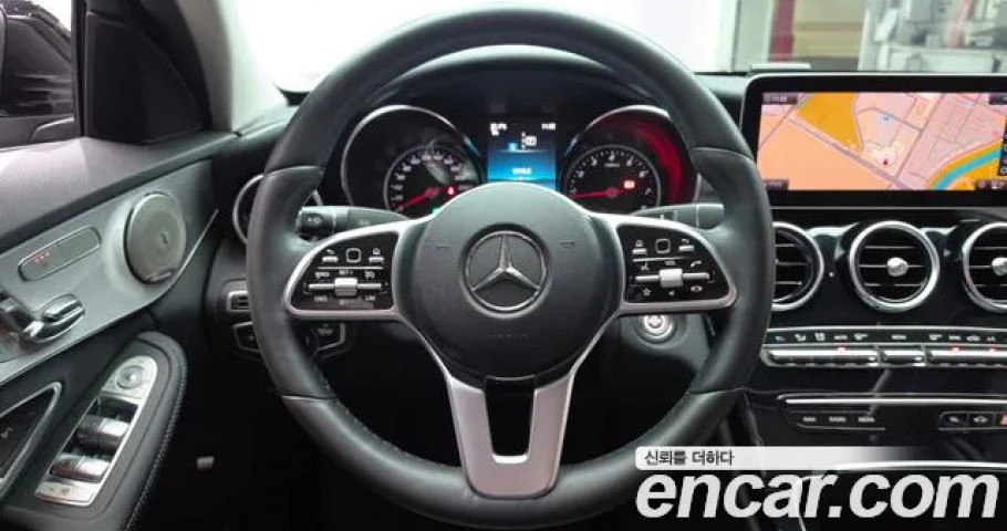 Mercedes-Benz C-Class 