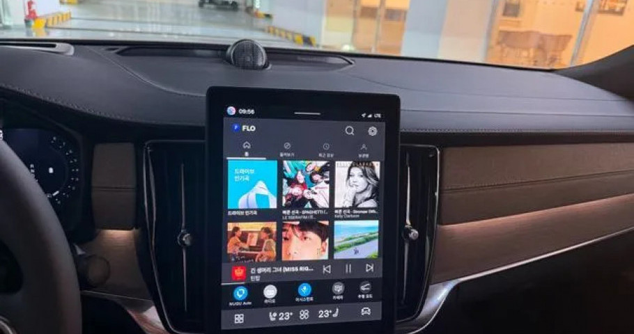 Volvo S90 