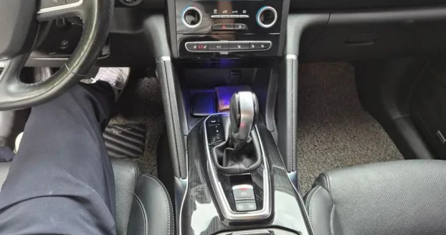 Renault Qm6 