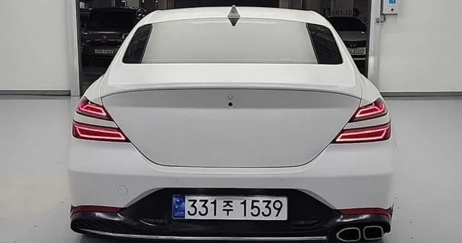 Genesis G70 