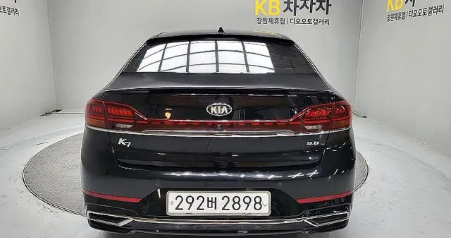 Kia K7 