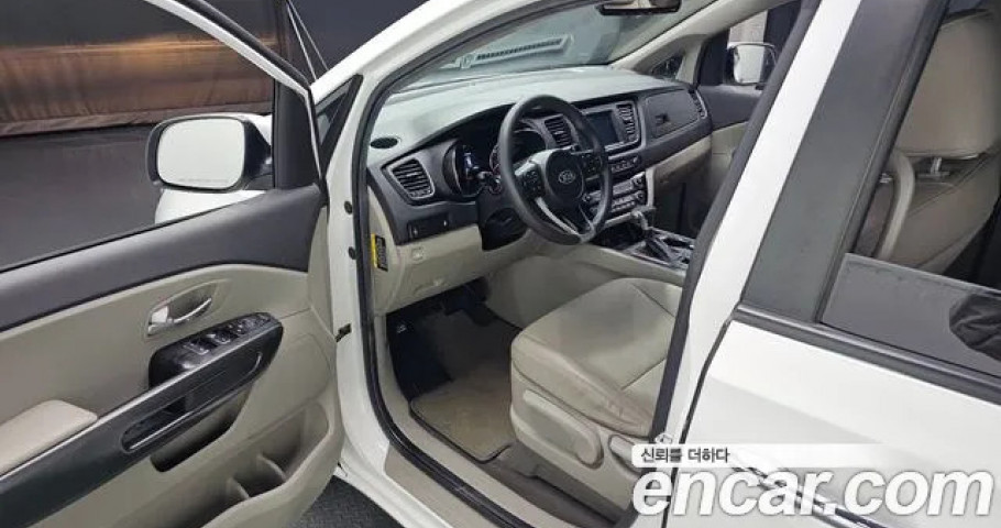 Kia Carnival 