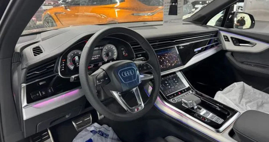 Audi Q7 