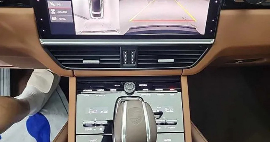 Porsche Cayenne 