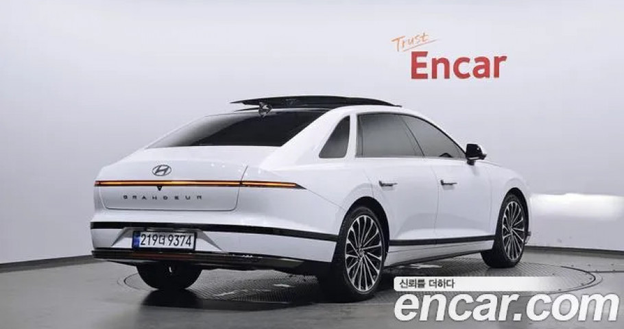 Hyundai Grandeur 