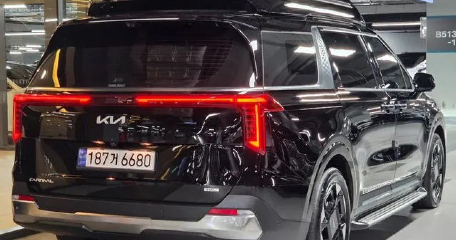Kia Carnival 