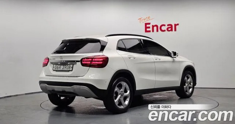 Mercedes-Benz Gla-Class 