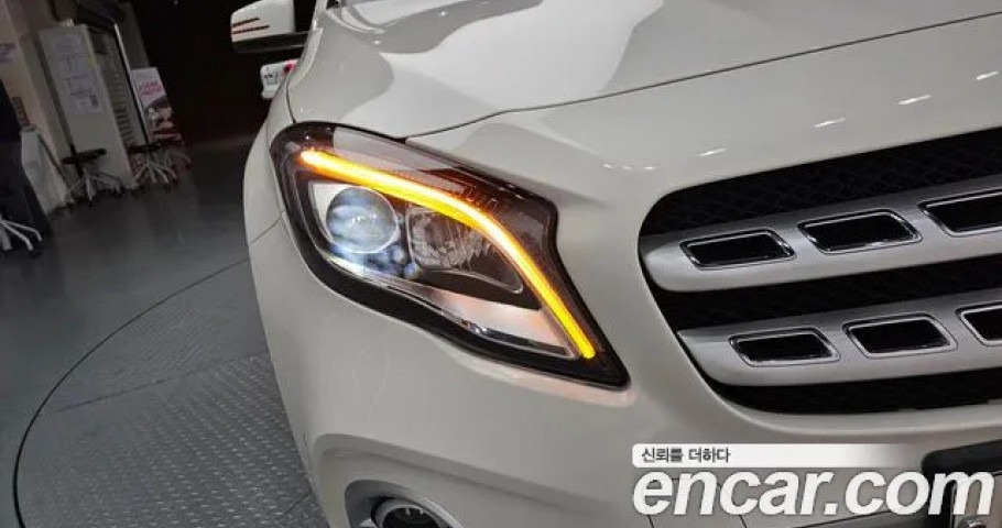 Mercedes-Benz Gla-Class 