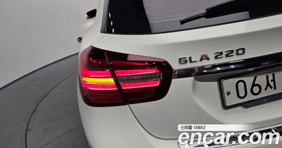 Mercedes-Benz Gla-Class 