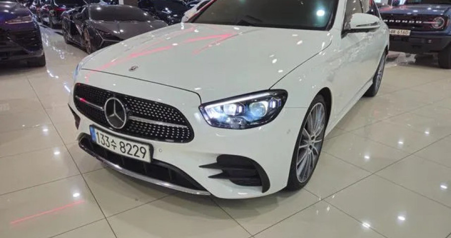 Mercedes-Benz E-Class 