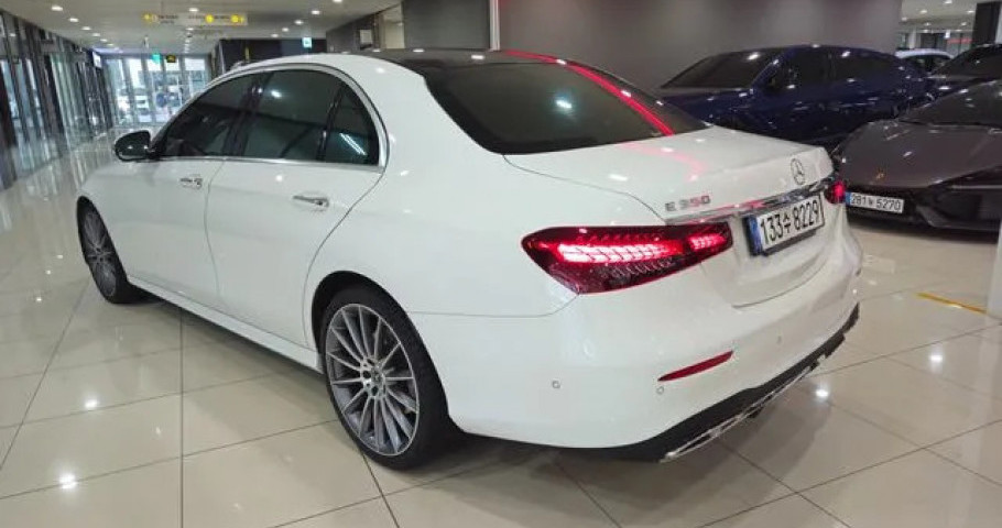 Mercedes-Benz E-Class 